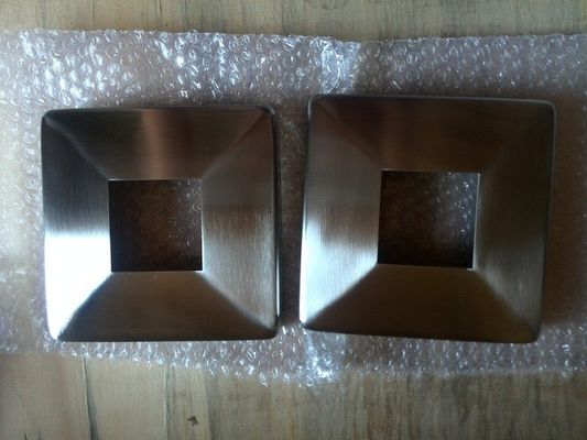 Cubierta base de poste de barandilla de escalera cuadrada de acero inoxidable 304 316 resistente a altas temperaturas