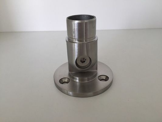 Поручень лестницы нержавеющей стали отполировал установленный стеной регулируемый фланец локтя