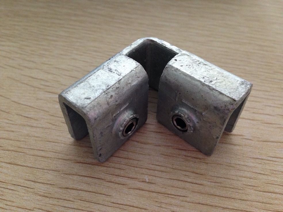 Оцинкованные фитинги из углеродистой стали, внутренний зажим для угловой пластины 90 градусов